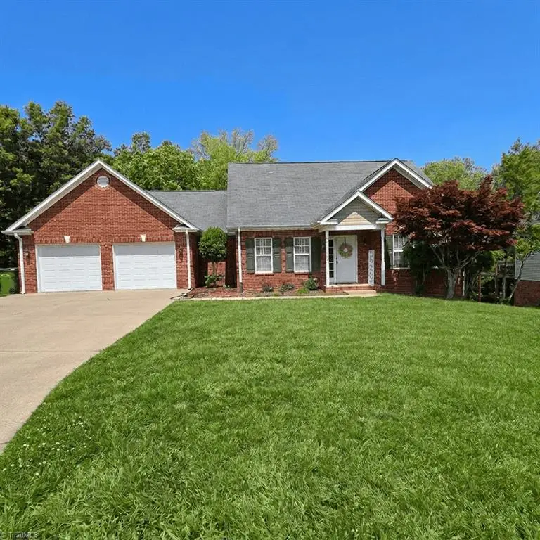 107 Hills Drive N, Mount Airy, NC 27030 - #1