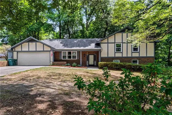 1106 Kelwyn Lane, Lewisville, NC 27023