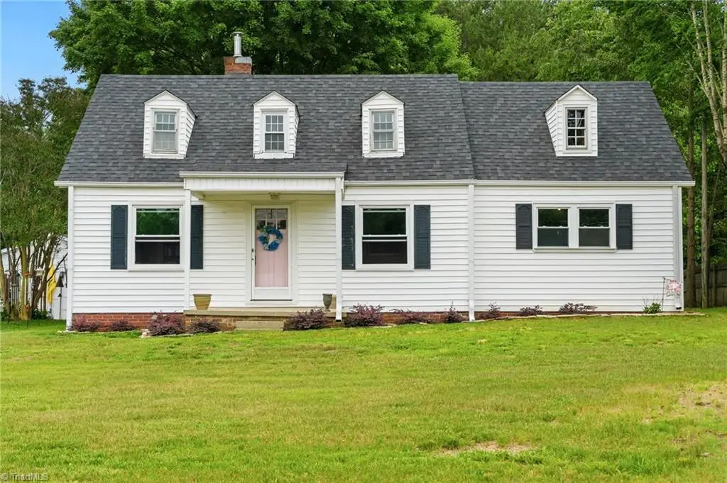 2136 Courtney Huntsville Road, Yadkinville, NC 27055 - #1