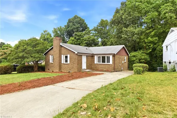1512 Hooks Street, Greensboro, NC 27401