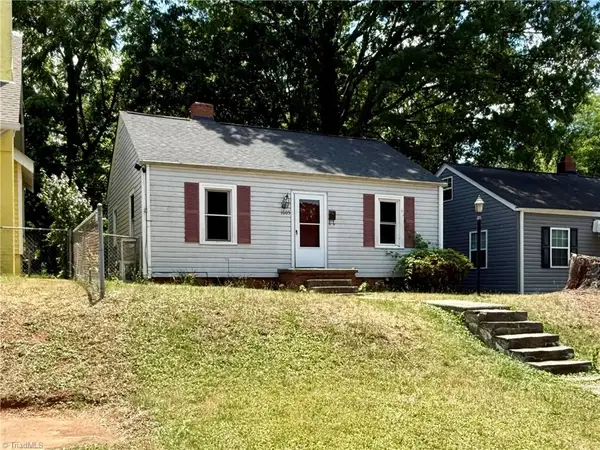 1605 Oak Street, Greensboro, NC 27403
