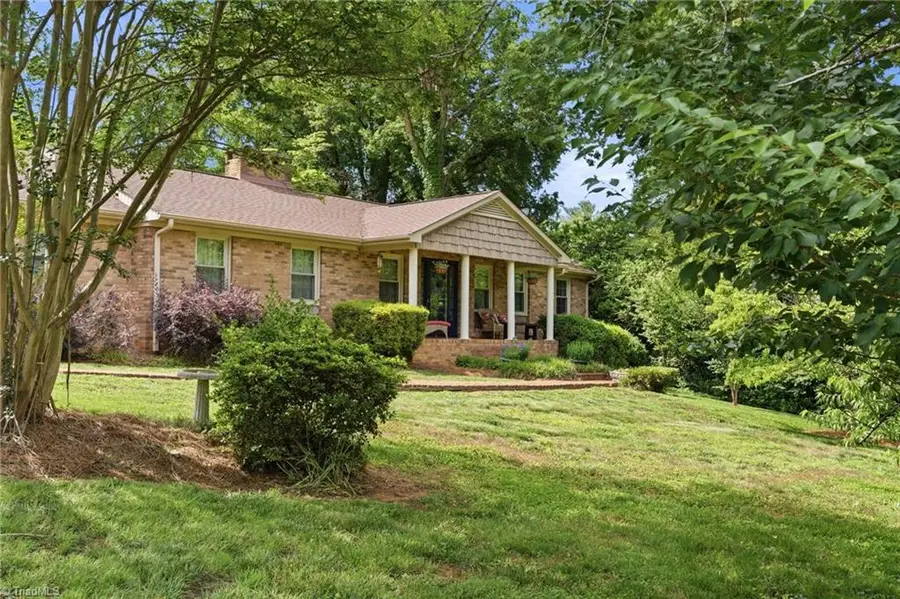 3630 Grandview Club Road, Pfafftown, NC 27040 - #3