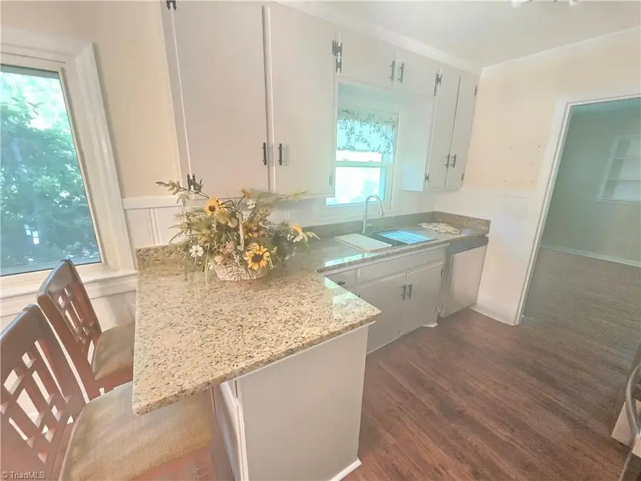 438 Dudley Street, Burlington, NC 27217 - #2
