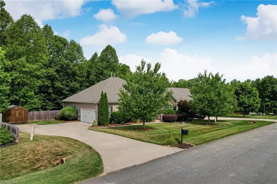 350 High Knoll Drive, Walkertown, NC 27051 - #2