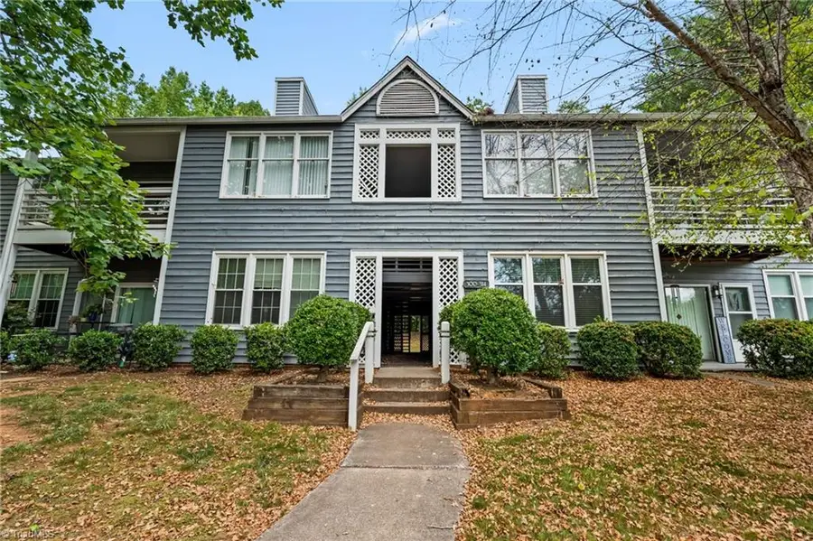310 Meadows Circle, Winston Salem, NC 27104 - #2