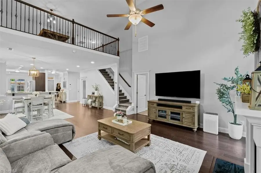 6201 Stonewick Drive, Jamestown, NC 27282 - #3