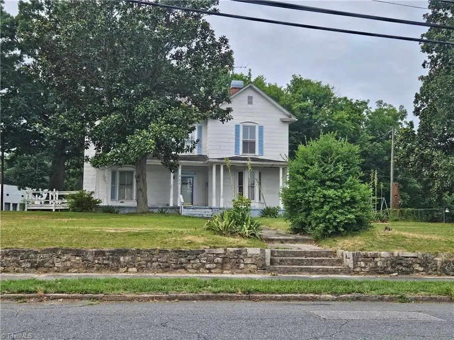 223 Lawsonville Avenue, Reidsville, NC 27320 - #2