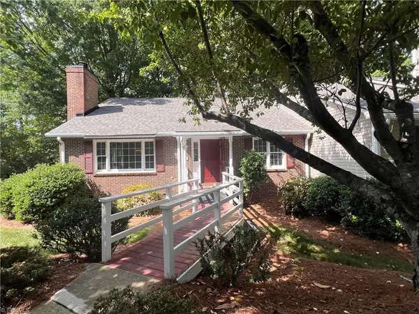 1 Brownstone Lane, Greensboro, NC 27410