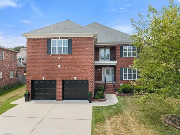740 Clemmons Crossing Court, Clemmons, NC 27012
