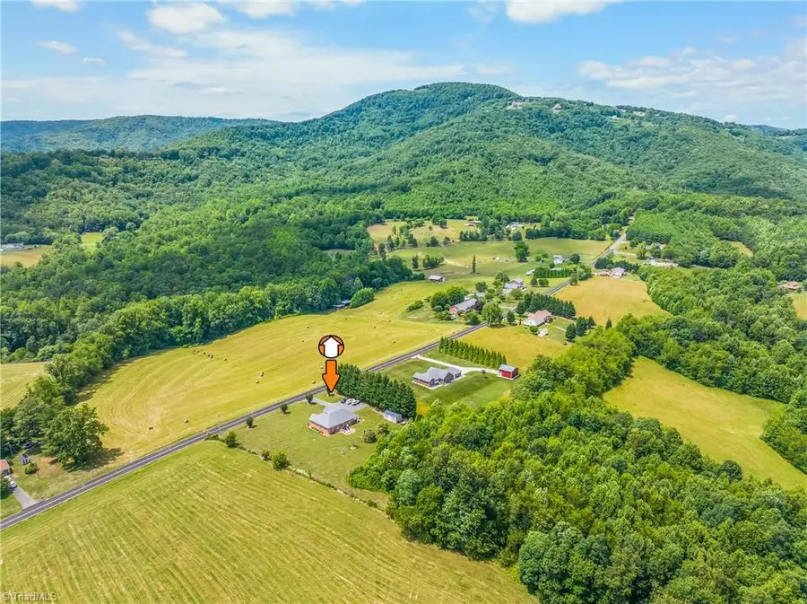 836 Bear Trail, Cana, VA 24317 - #2