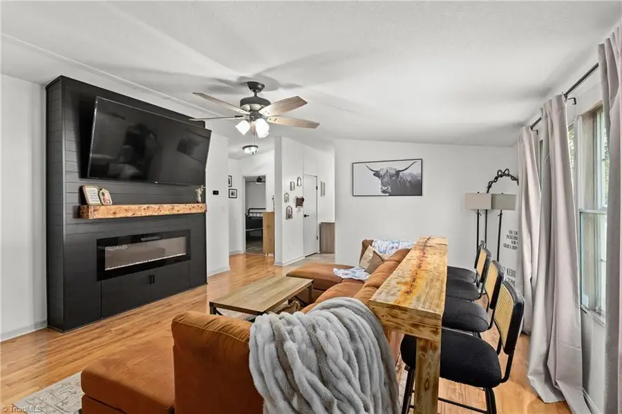 1913 Nc Highway 150, Lexington, NC 27295 - #2