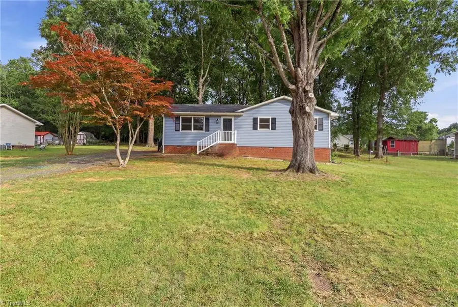 436 Elam Avenue, Eden, NC 27288 - #2
