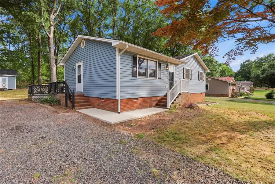 436 Elam Avenue, Eden, NC 27288 - #3