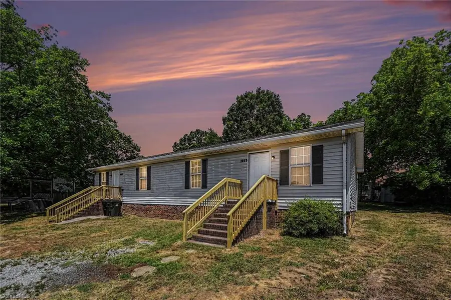 1019 Durham Street, Burlington, NC 27217 - #3