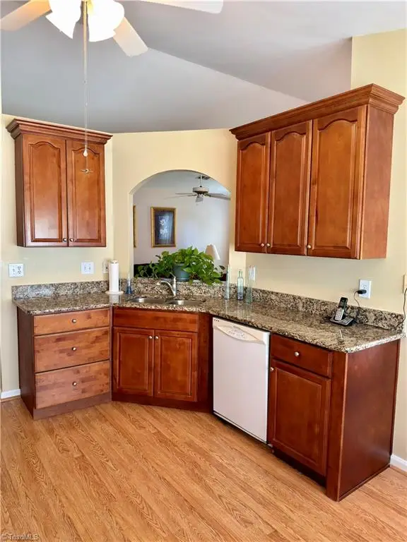 3706 Queenswood Lane, Jamestown, NC 27282 - #3