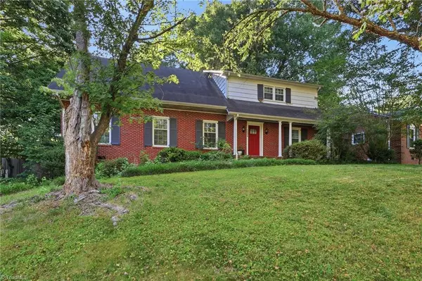 1056 Cantering Road, High Point, NC 27262