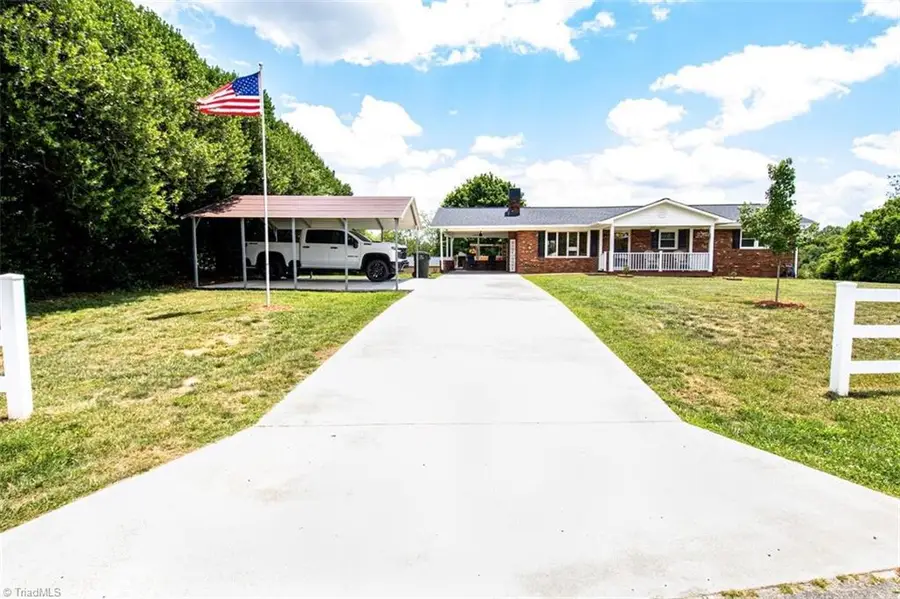 211 Parsons Road, North Wilkesboro, NC 28659 - #2