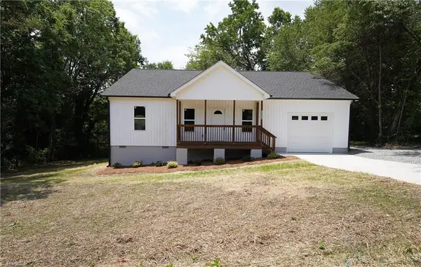1213 Hillcrest Drive, Thomasville, NC 27360