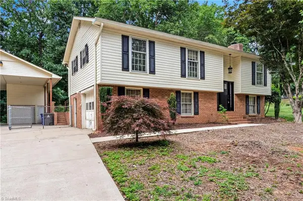 5220 Ashlyn Drive, Winston-Salem, NC 27106