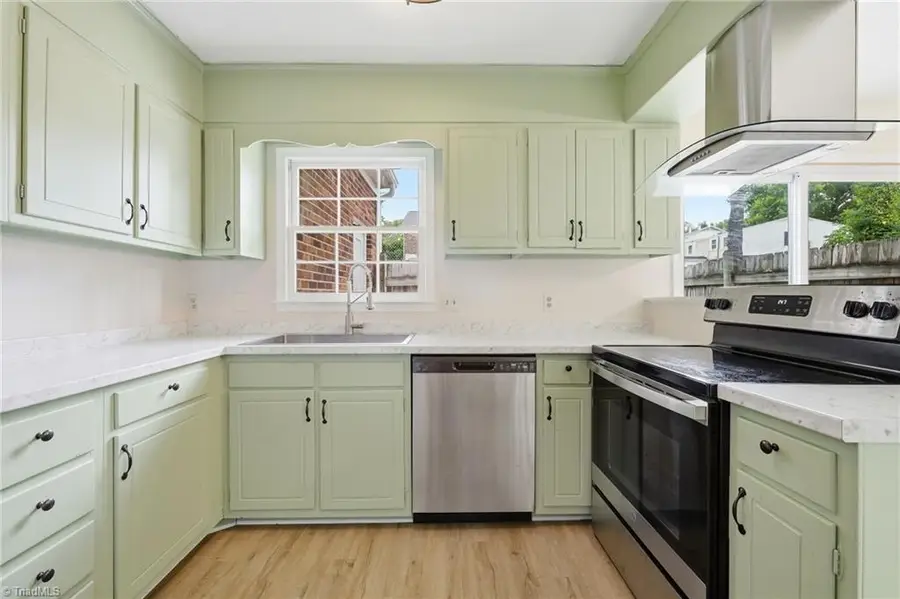 159 Charlestowne Circle, Winston Salem, NC 27103 - #2