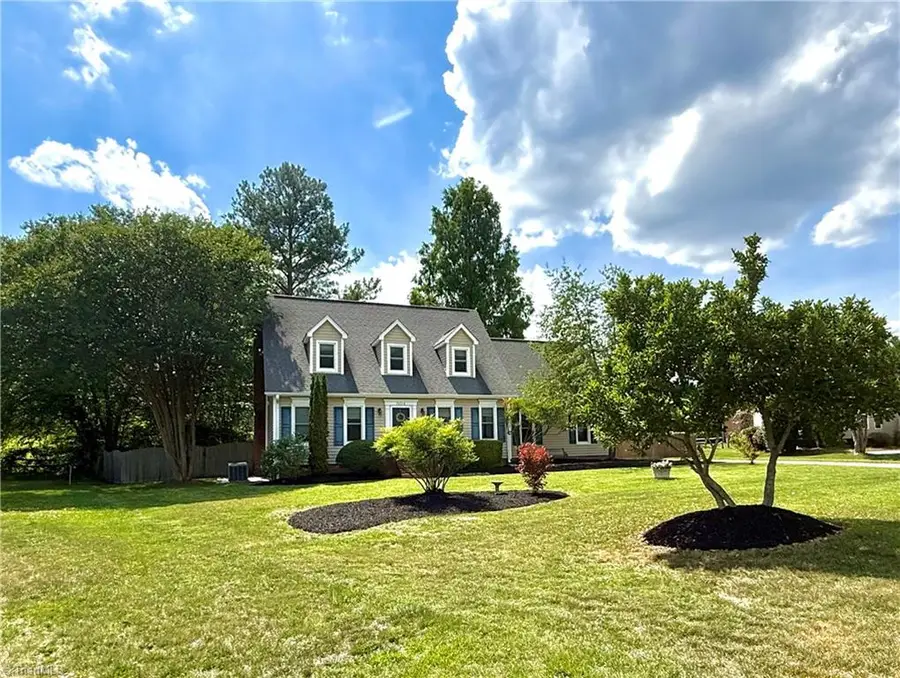 1104 Elmwood Avenue, High Point, NC 27265 - #3