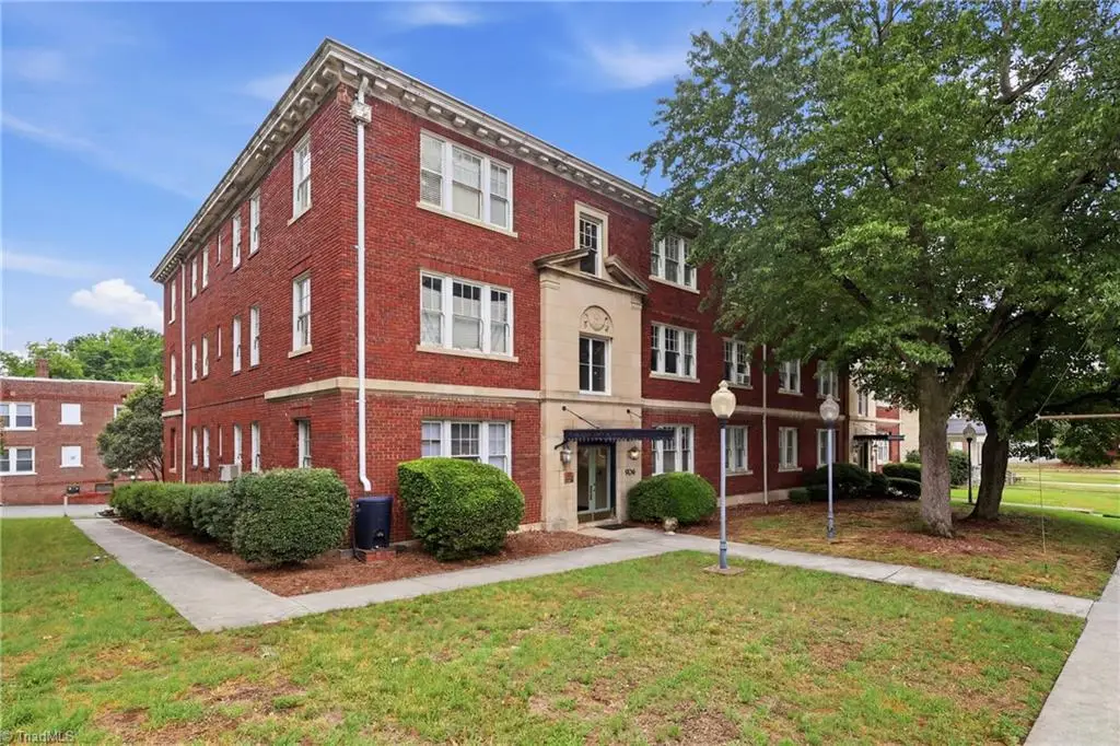 906 W Market Street #B1, Greensboro, NC 27401 - #1