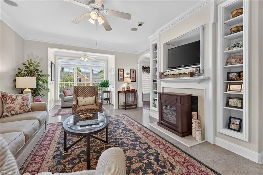 522 College Road #207, Greensboro, NC 27410 - #1