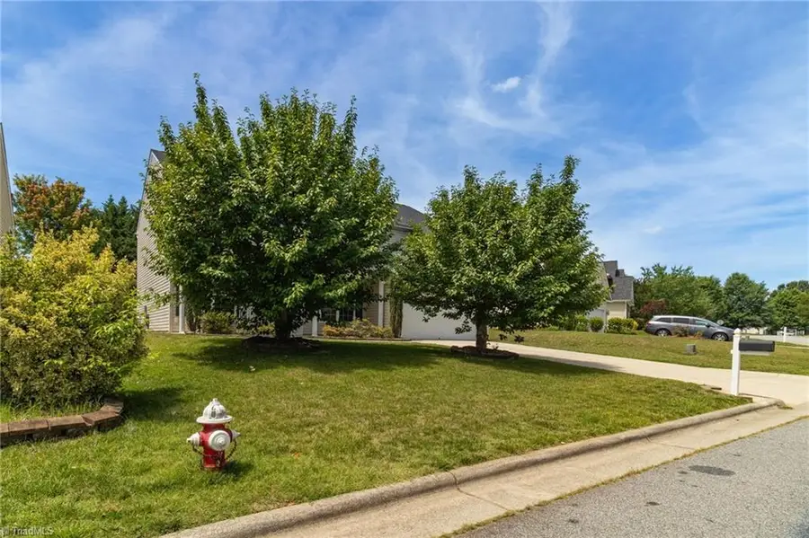 3706 Single Leaf Circle, High Point, NC 27265 - #3