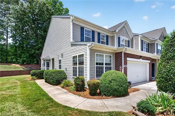 208 Ladyslipper Lane, Jamestown, NC 27282