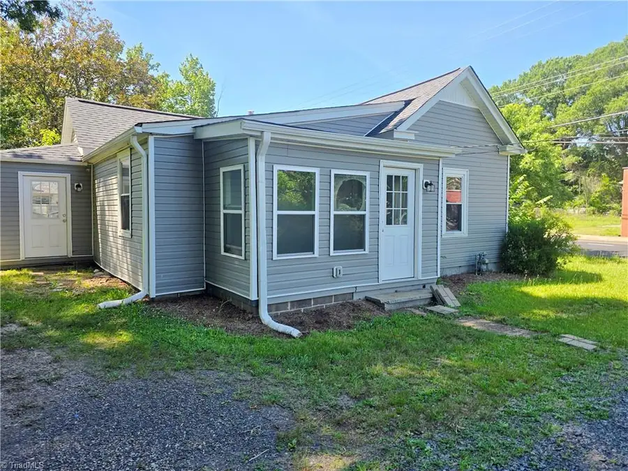 106 S Fieldcrest Road, Eden, NC 27288 - #3