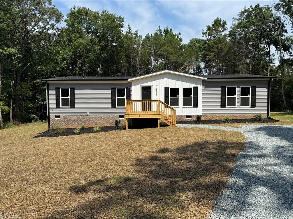 224 Briar Creek Court, Thomasville, NC 27360 - #1