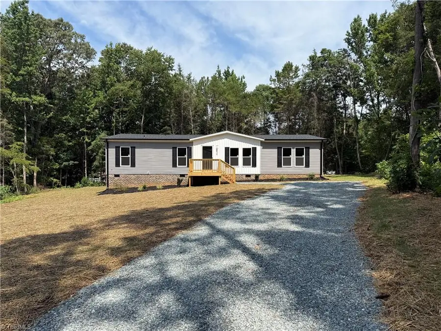 224 Briar Creek Court, Thomasville, NC 27360 - #2