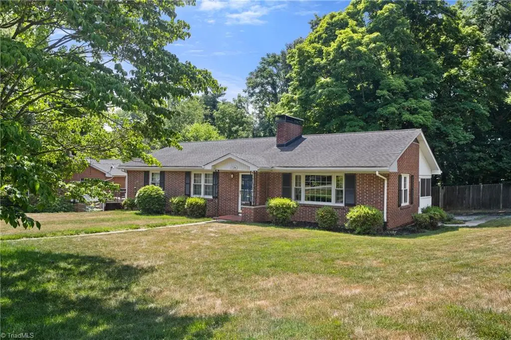 1734 Lancelot Lane, Winston Salem, NC 27103 - #1