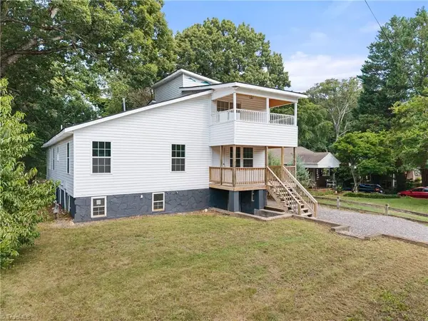 1037 Madison Avenue, Winston-Salem, NC 27103