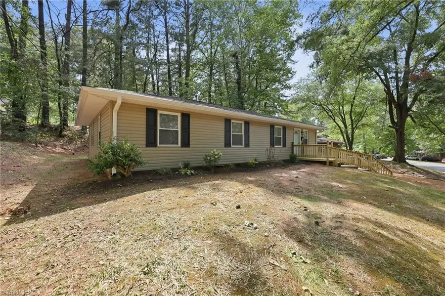 640 Amanda Place, Winston Salem, NC 27101 - #3
