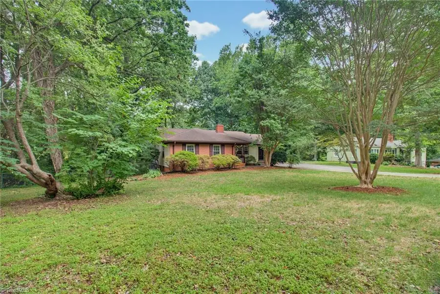 3105 Branchwood Drive, Greensboro, NC 27408 - #3