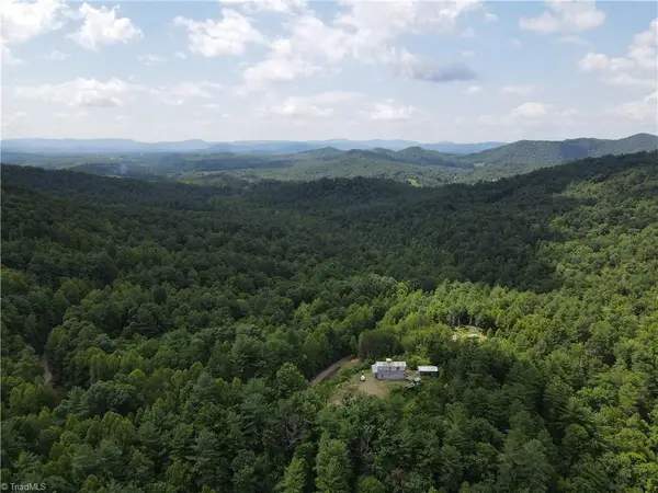 2668 Reedy Branch Road, Purlear, NC 28665