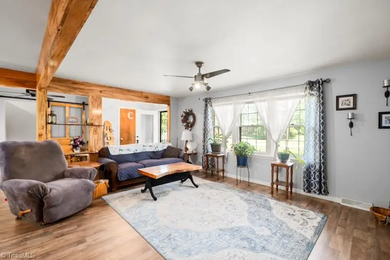 160 Pinelawn Drive, Kernersville, NC 27284 - #2