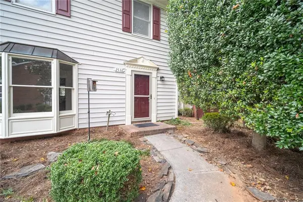 2532 Cottage Place, Greensboro, NC 27455