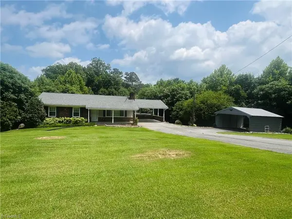 10033 Nc Highway 89 W, Westfield, NC 27053