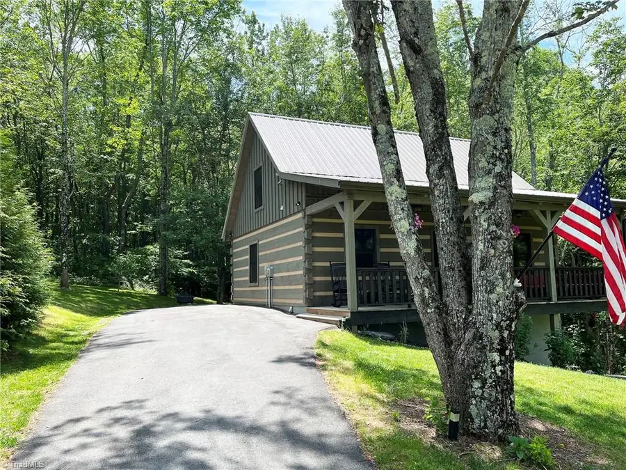 287 Hill Street, Sparta, NC 28675 - #2