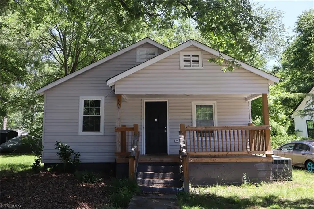 305 E Division Avenue, Salisbury, NC 28144 - #1