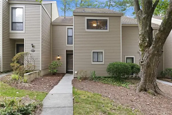301 Village Lane #B, Greensboro, NC 27409