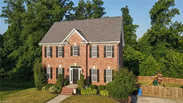 6902 Prairie Grove Drive, Clemmons, NC 27012