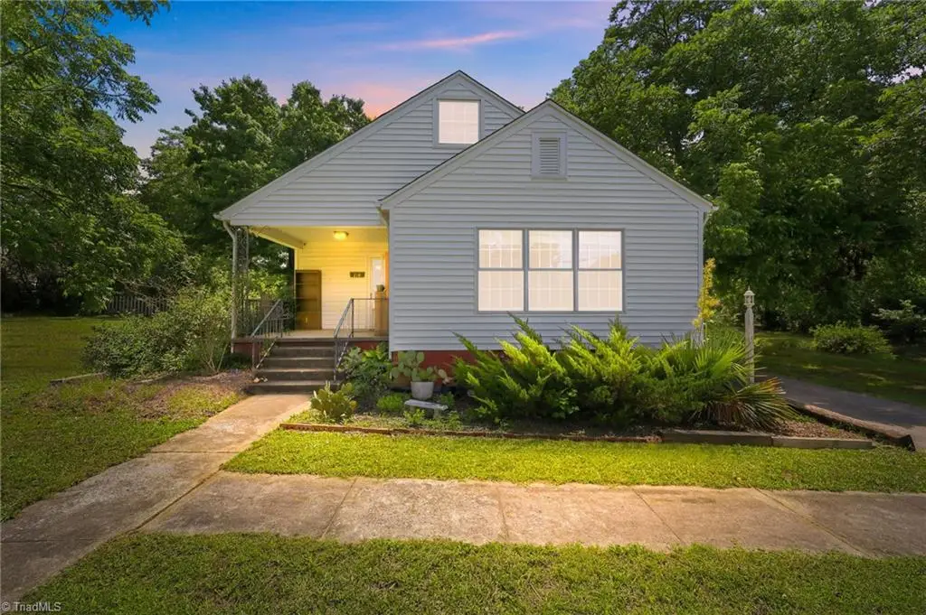 214 Hawthorne Lane, Burlington, NC 27215 - #1