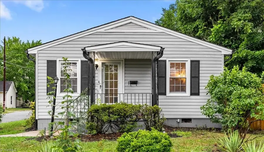 415 Davidson Street, Thomasville, NC 27360 - #2
