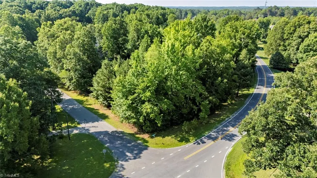 5303 Forest Oaks Drive, Greensboro, NC 27406 - #1