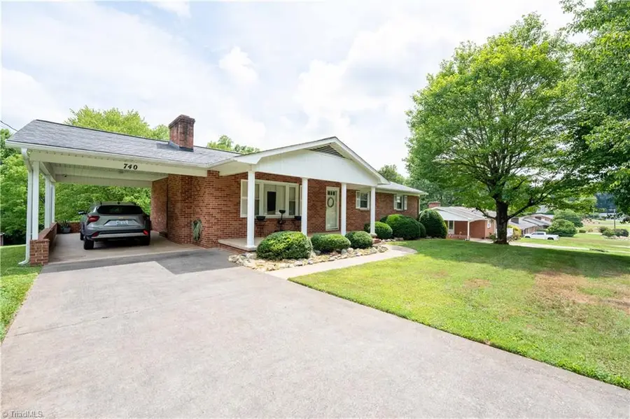 740 Sommerdale Court, Rural Hall, NC 27045 - #3