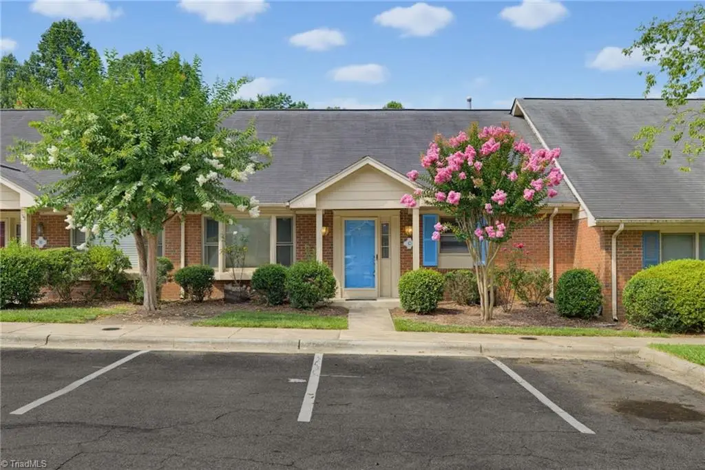 209 N Rotary Drive, High Point, NC 27262 - #1