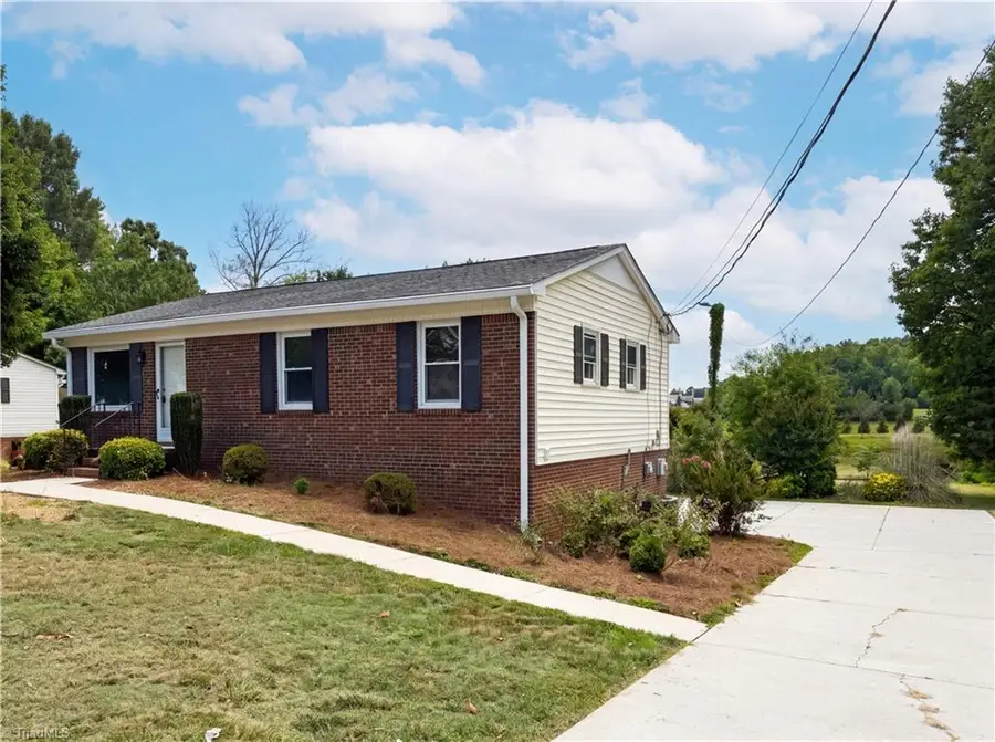 1131 Manorwood Drive, Kernersville, NC 27284 - #2
